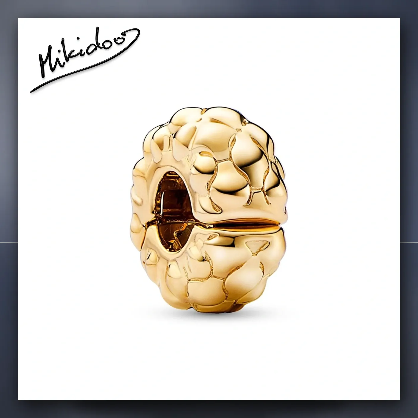 Pandora Moments