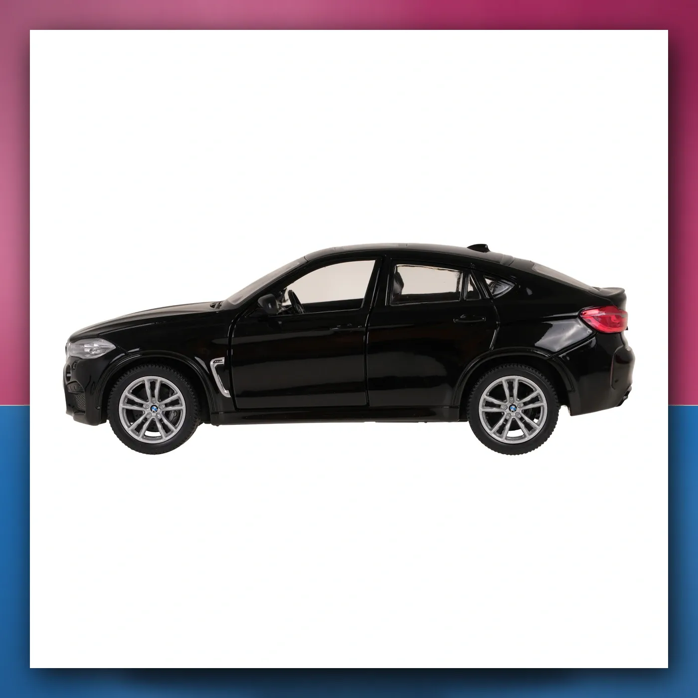 Metalni automobil BMW X6M 1:24 crni RASTAR