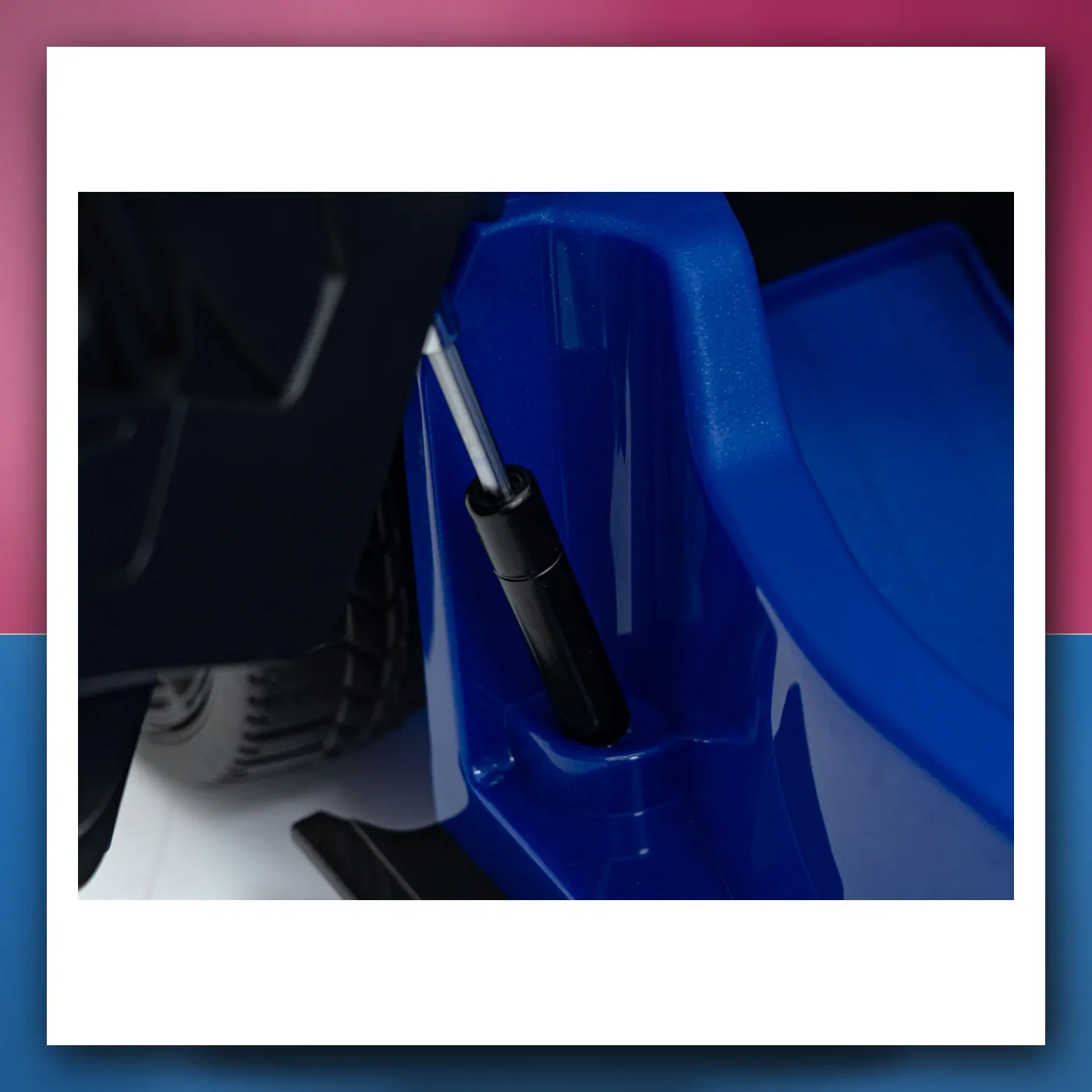 Auto na akumulator Lamborghini Revuelto plavi - slika 1
