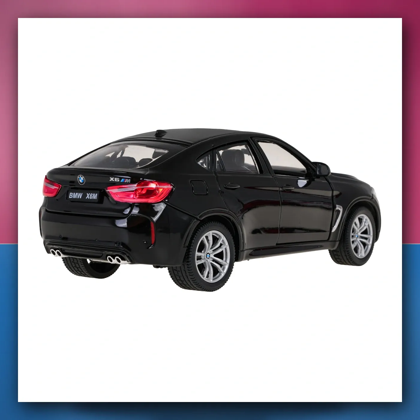 Metalni automobil BMW X6M 1:24 crni RASTAR