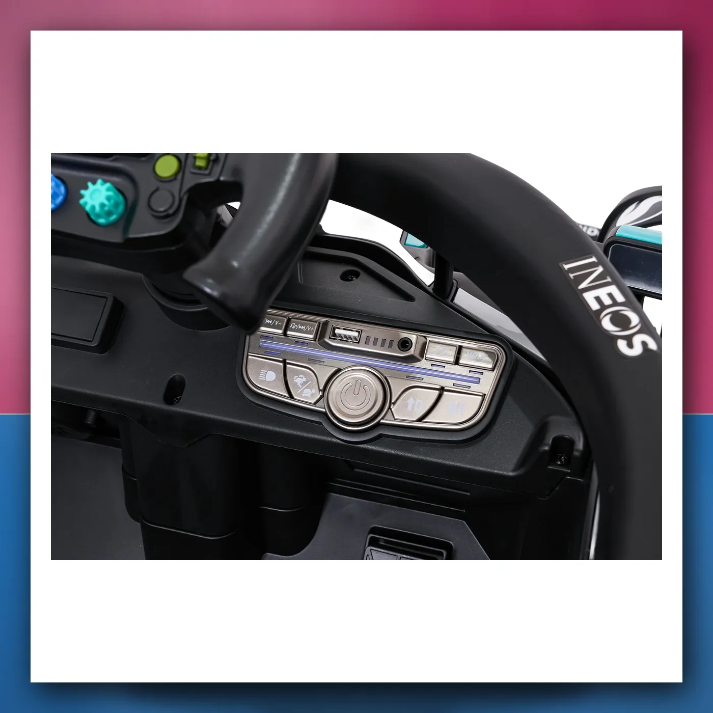 Bolid na akumulator Mercedes-AMG PETRONAS F1 crni s daljinskim upravljačem