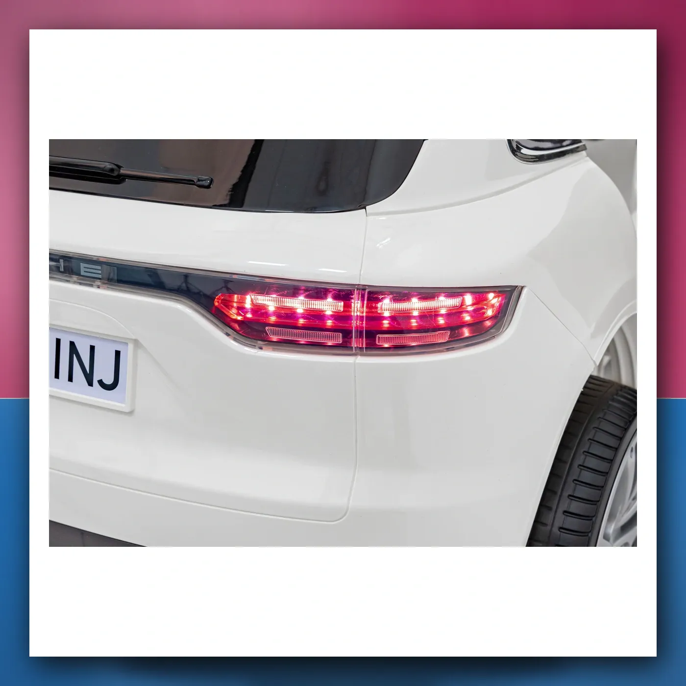 Porsche Cayenne S na akumulator za djecu - Lakir bijeli SUV + Daljinski upravljač - slika 1