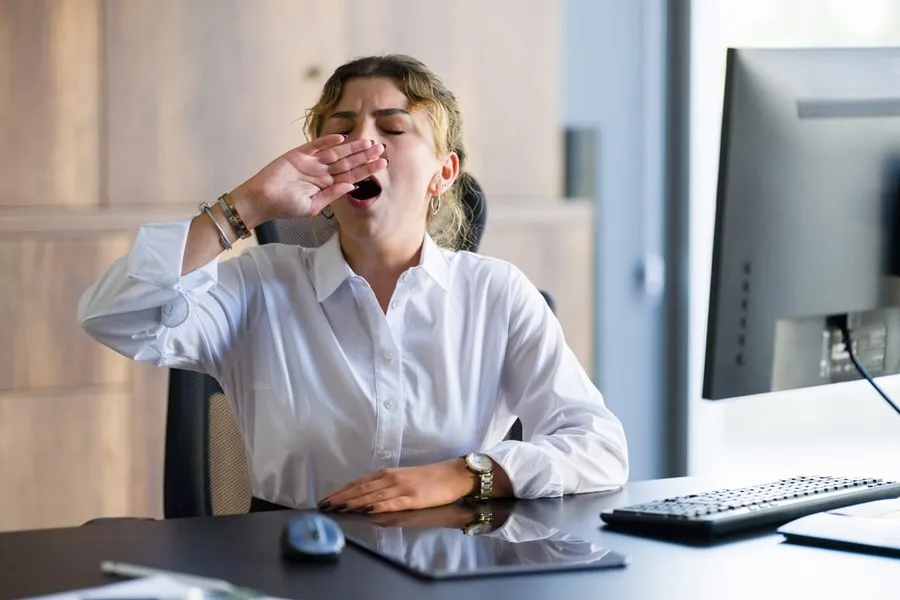 Căscatul excesiv și soluții de sănătate | sursa foto: Adevarul Căscatul excesiv și soluții de sănătate | sursa foto: Adevarul