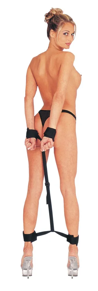 „Hand- und Fußfesseln“ an verstellbarem Verbindungsgurt „Hand- und Fußfesseln“ an verstellbarem Verbindungsgurt