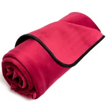 Liebesdecke „Fascinator Throw“ in extra-weicher Qualität Liebesdecke „Fascinator Throw“ in extra-weicher Qualität