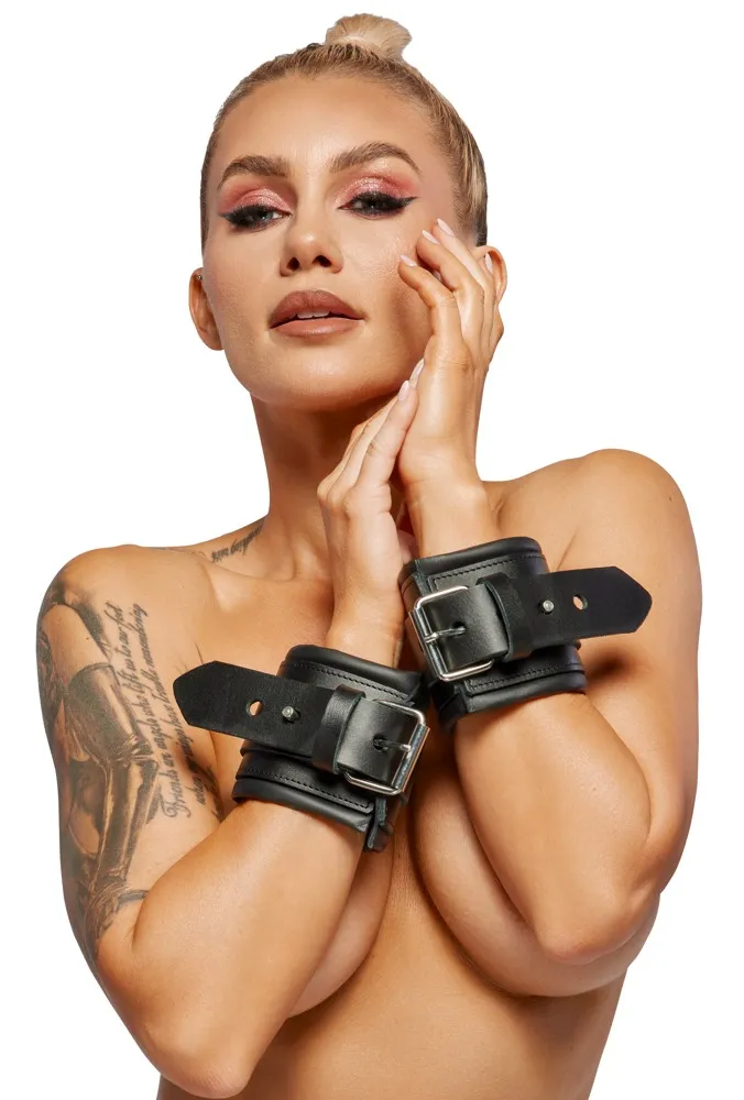 Leder-Handfessel mit Doppelkarabiner Leder-Handfessel mit Doppelkarabiner