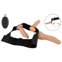 4-teiliges Strap-on-Set inklusive RC-Vibrator und 2 Dildos 4-teiliges Strap-on-Set inklusive RC-Vibrator und 2 Dildos