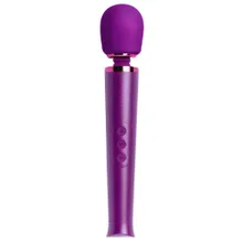 Massagestab „Petite Rechargeable Vibrating Massager“ in Reisegröße Massagestab „Petite Rechargeable Vibrating Massager“ in Reisegröße