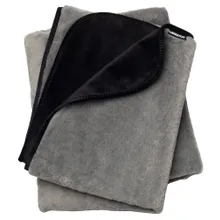 Liebesdecke „Faux-Fur Fascinator“ in Kuschel-Qualität Liebesdecke „Faux-Fur Fascinator“ in Kuschel-Qualität