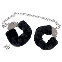 Handschellen „the bigger handcuffs“ mit Plüsch und langer Kette Handschellen „the bigger handcuffs“ mit Plüsch und langer Kette