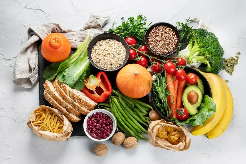 Cinco alimentos comuns no Brasil que combatem intestino preso e barriga inchada Cinco alimentos comuns no Brasil que combatem intestino preso e barriga inchada