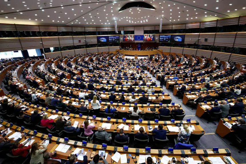 Parlamento Europeu troca Google por Qwant como busca padrão Parlamento Europeu troca Google por Qwant como busca padrão
