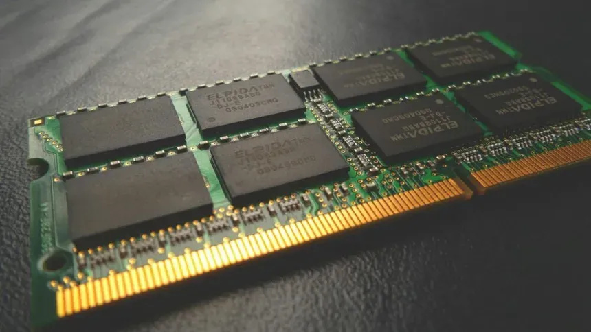 Escassez de chips de memória para IA eleva custos de smartphones e notebooks Escassez de chips de memória para IA eleva custos de smartphones e notebooks