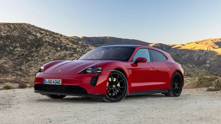 Carros de Elite: A Batalha das Wagons Esportivas Europeias Carros de Elite: A Batalha das Wagons Esportivas Europeias