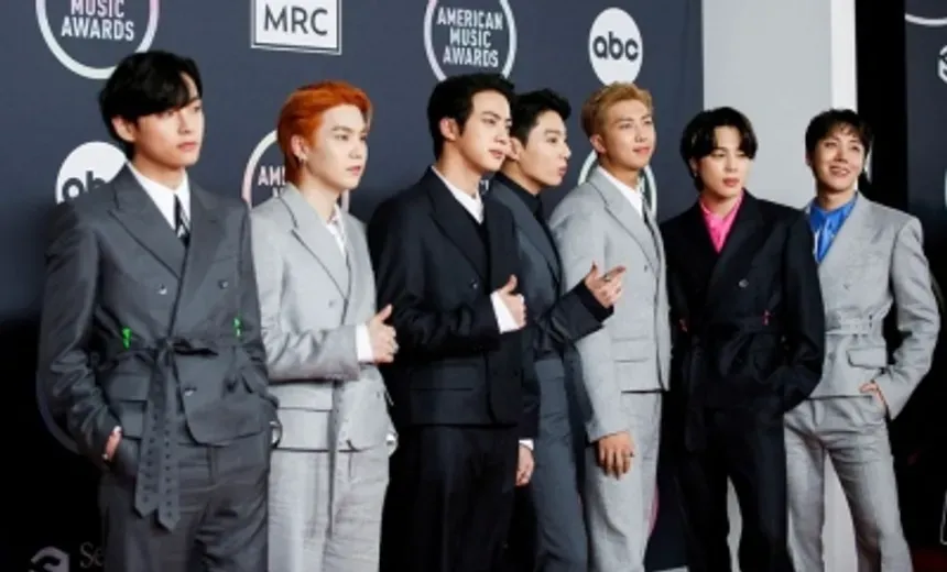 BTS lança novo single ‘Take Two’ em comemoração aos 10 anos – Saiba mais! BTS lança novo single ‘Take Two’ em comemoração aos 10 anos – Saiba mais!