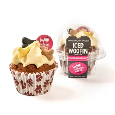THE BARKING BAKERY VANILLA WOOFIN MET VANILLA GLAZUUR THE BARKING BAKERY VANILLA WOOFIN MET VANILLA GLAZUUR