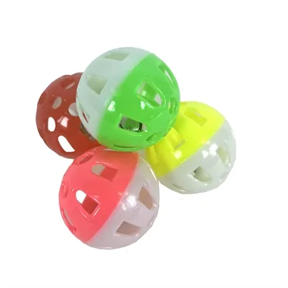 ZOLUX KATTENSPEELGOED BAL MET BEL ASSORTI 3 CM 4 ST ZOLUX KATTENSPEELGOED BAL MET BEL ASSORTI 3 CM 4 ST