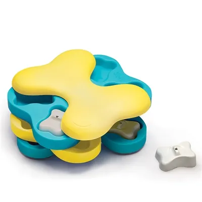 NINA OTTOSSON DOG TORNADO TURQUOISE / GEEL 23,5X18X7 CM NINA OTTOSSON DOG TORNADO TURQUOISE / GEEL 23,5X18X7 CM