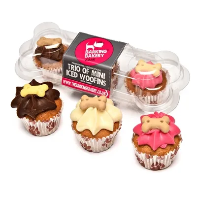 THE BARKING BAKERY MINI ICED WOOFINS VANILLA EN CAROB TRIO ASSORTI THE BARKING BAKERY MINI ICED WOOFINS VANILLA EN CAROB TRIO ASSORTI