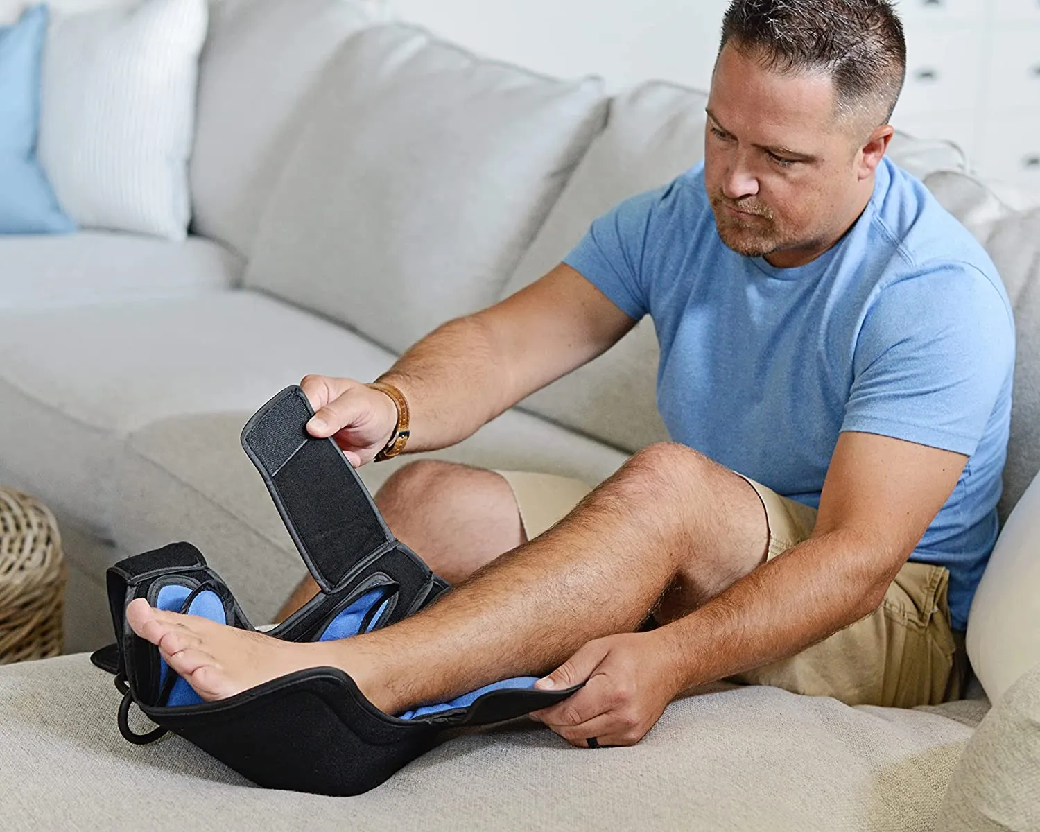 Battle Creek Ice It! Pump - Cold & Compression Therapy Wrap For Foot & Ankle - Image 5