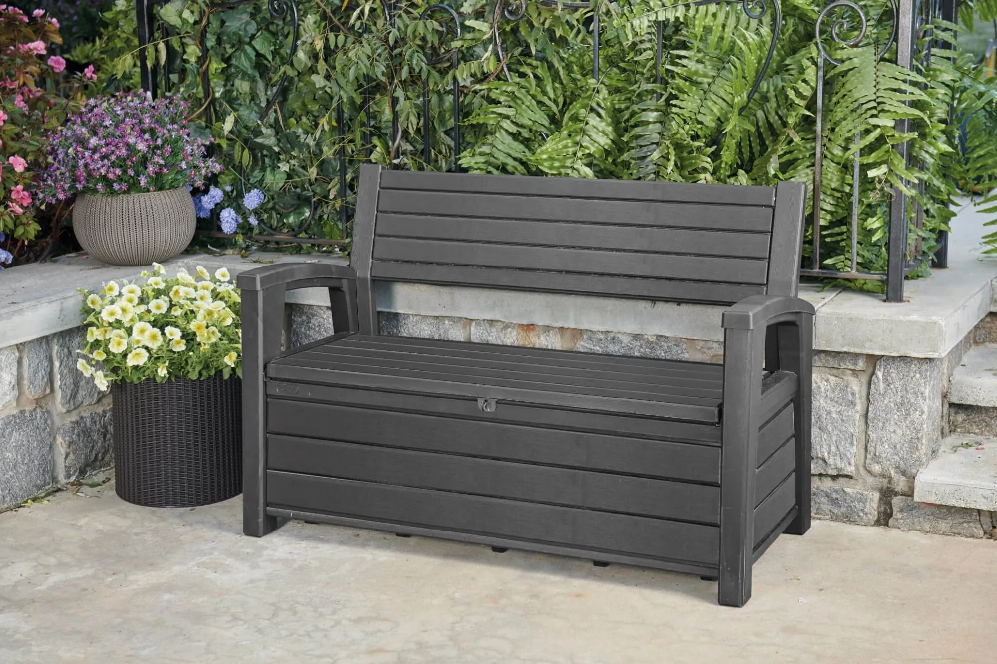 Keter Hudson Bench 227L grafito sodo suoliukas su daiktadėže