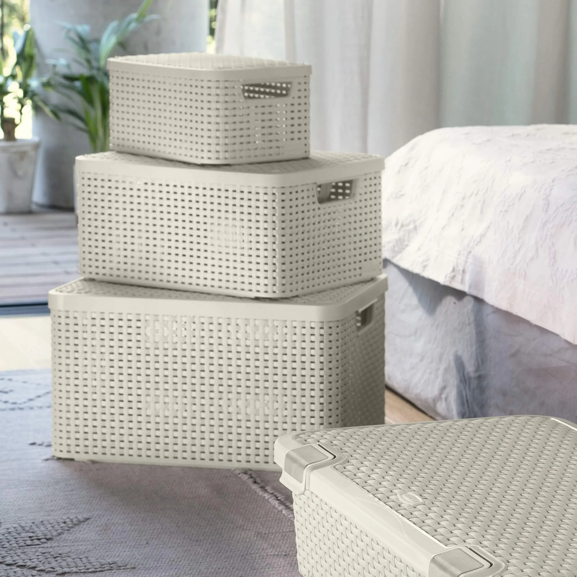 „Curver Style“ 18 l talpos laikymo konteineris, kreminės spalvos