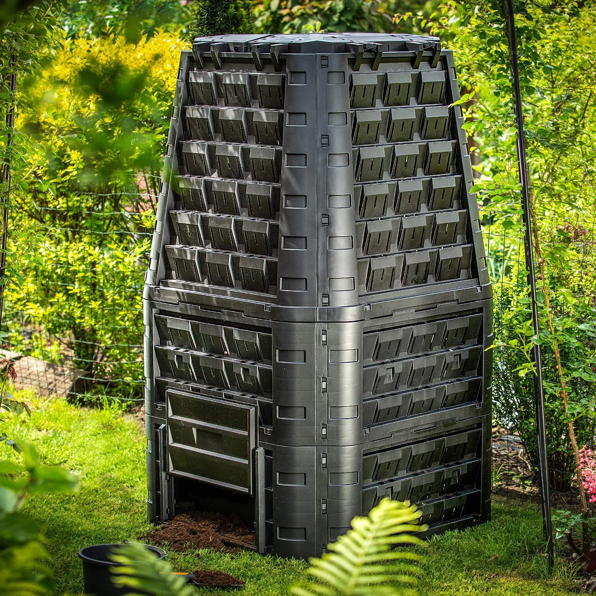 Yutz 1050L sodo komposteris