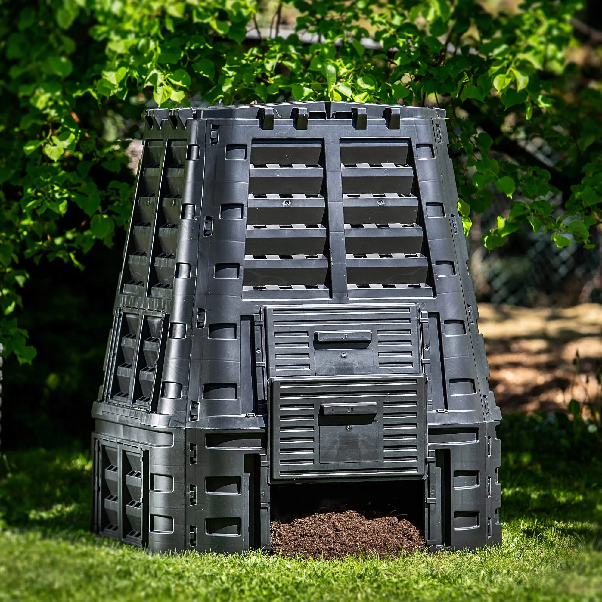 Boko 740L sodo kompostinė, juoda