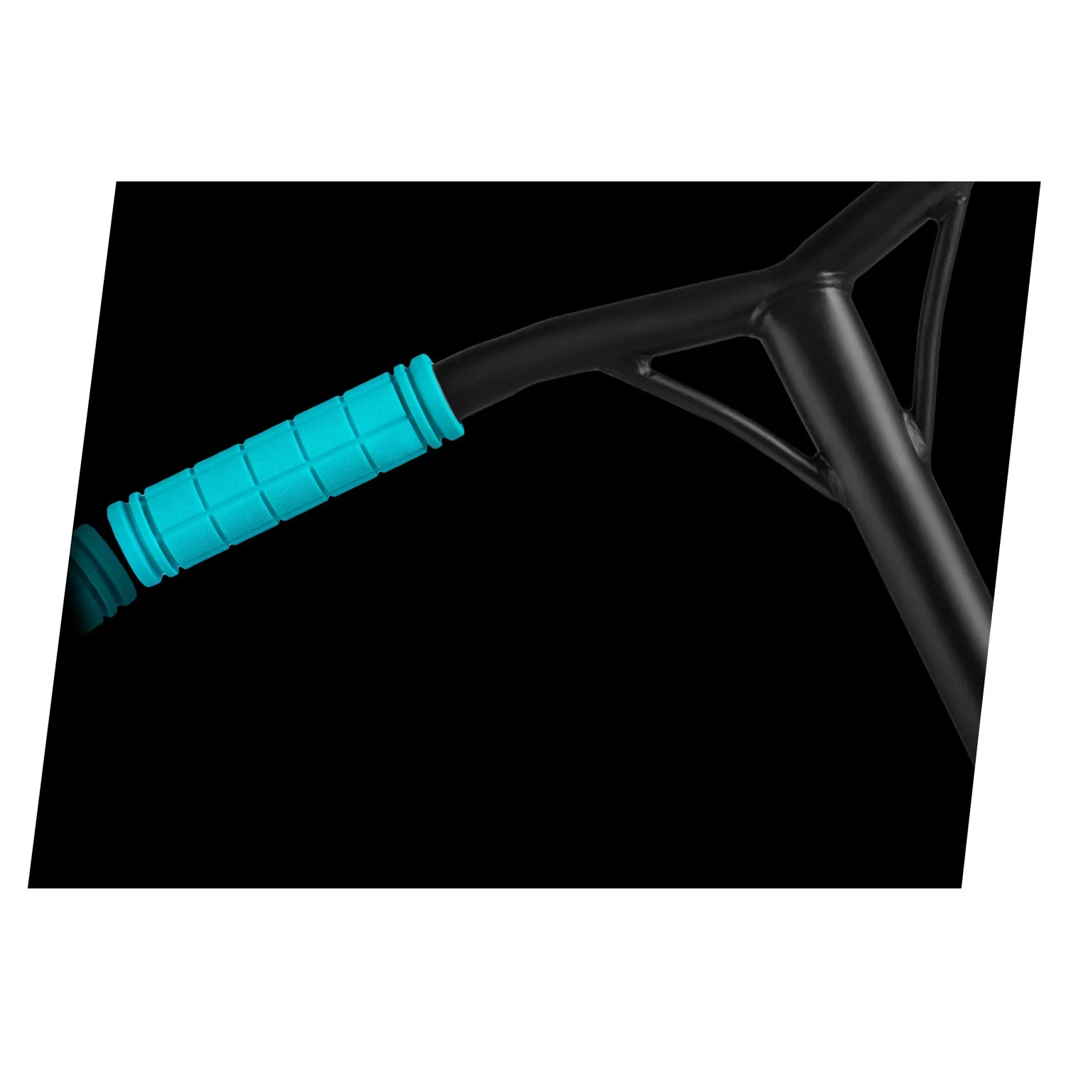 SOKE EVO juodas triukų paspirtukas - nuotrauka 1