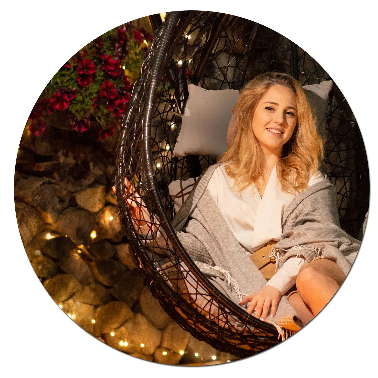 Brava juoda pakabinama sodo kėdė + pilkos Sofotel pagalvėlės - nuotrauka 1