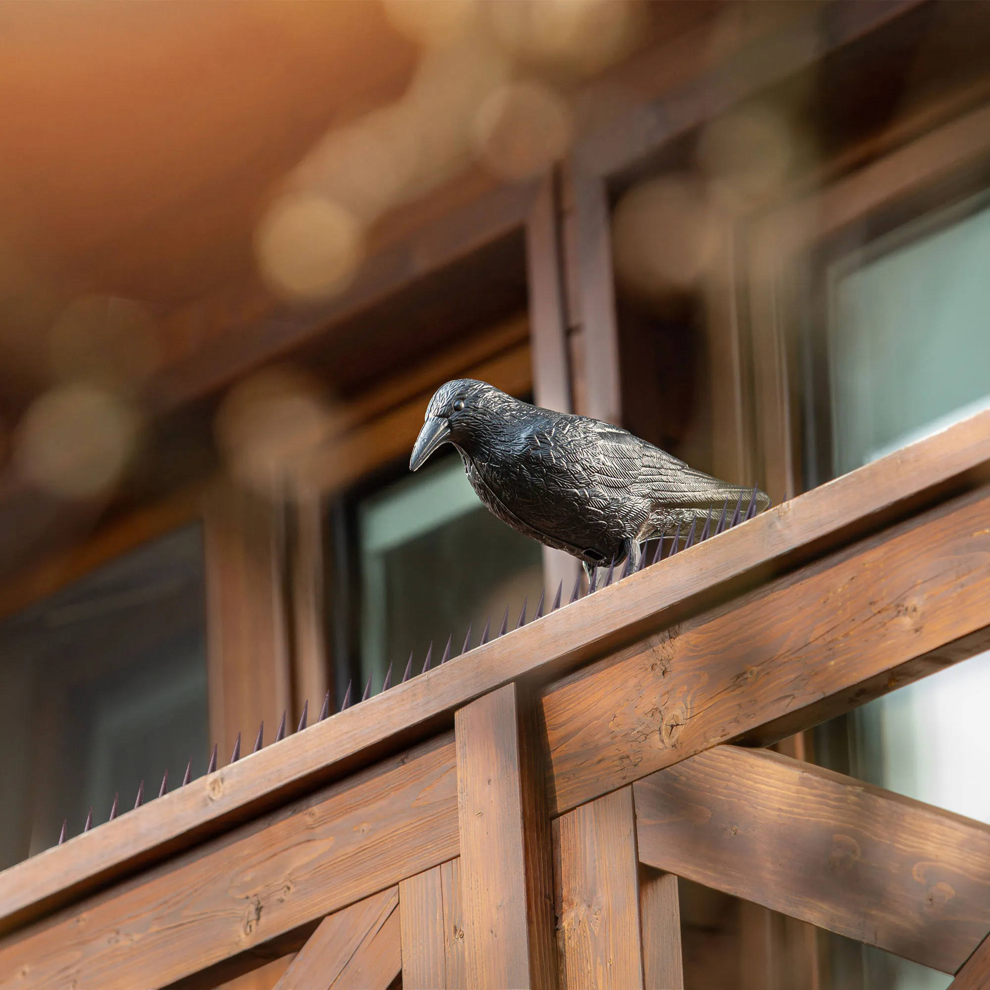 Plastikiniai paukščių spygliai 6 vnt., rudi + varnos formos