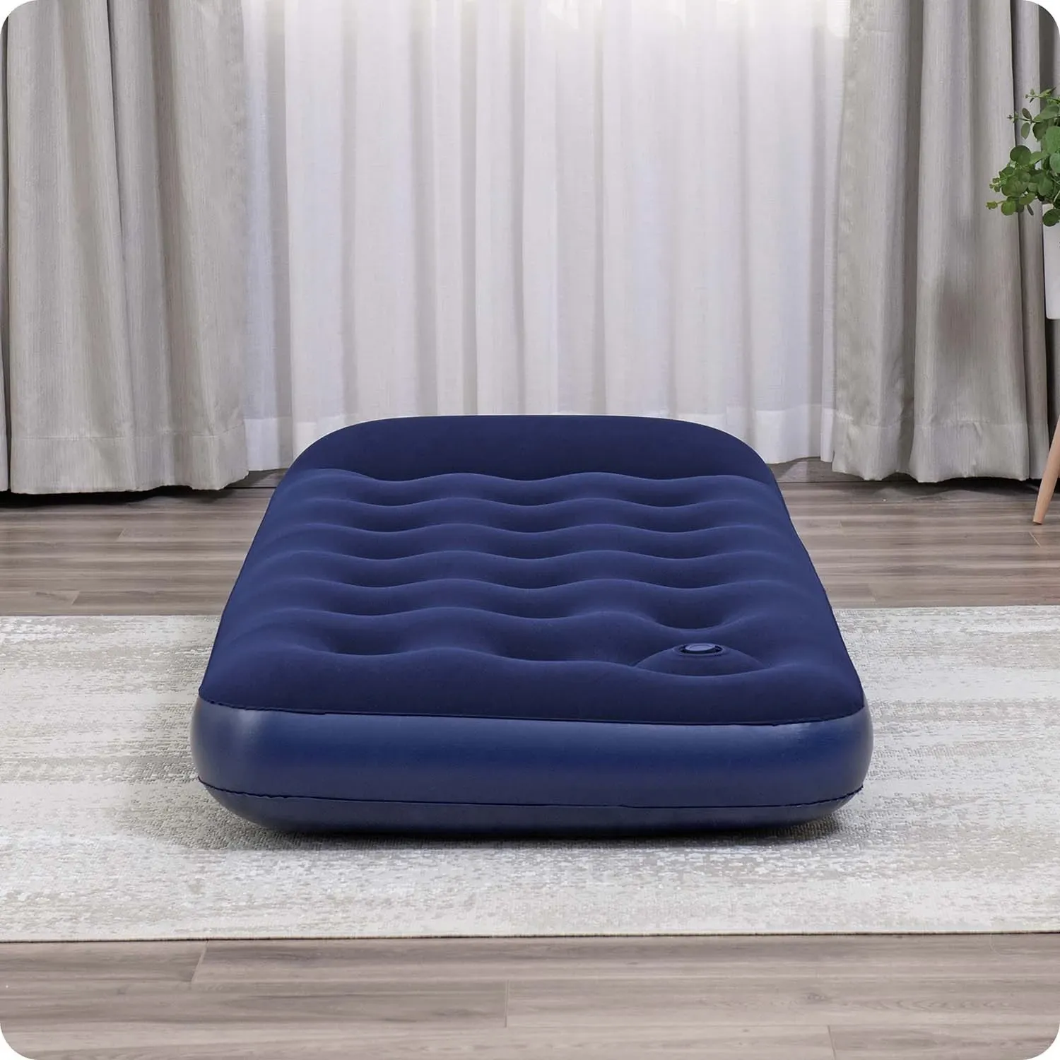 Pripučiamas čiužinys 185x76x22 cm su įmontuota kojine pompa Bestway 67223 - nuotrauka 1