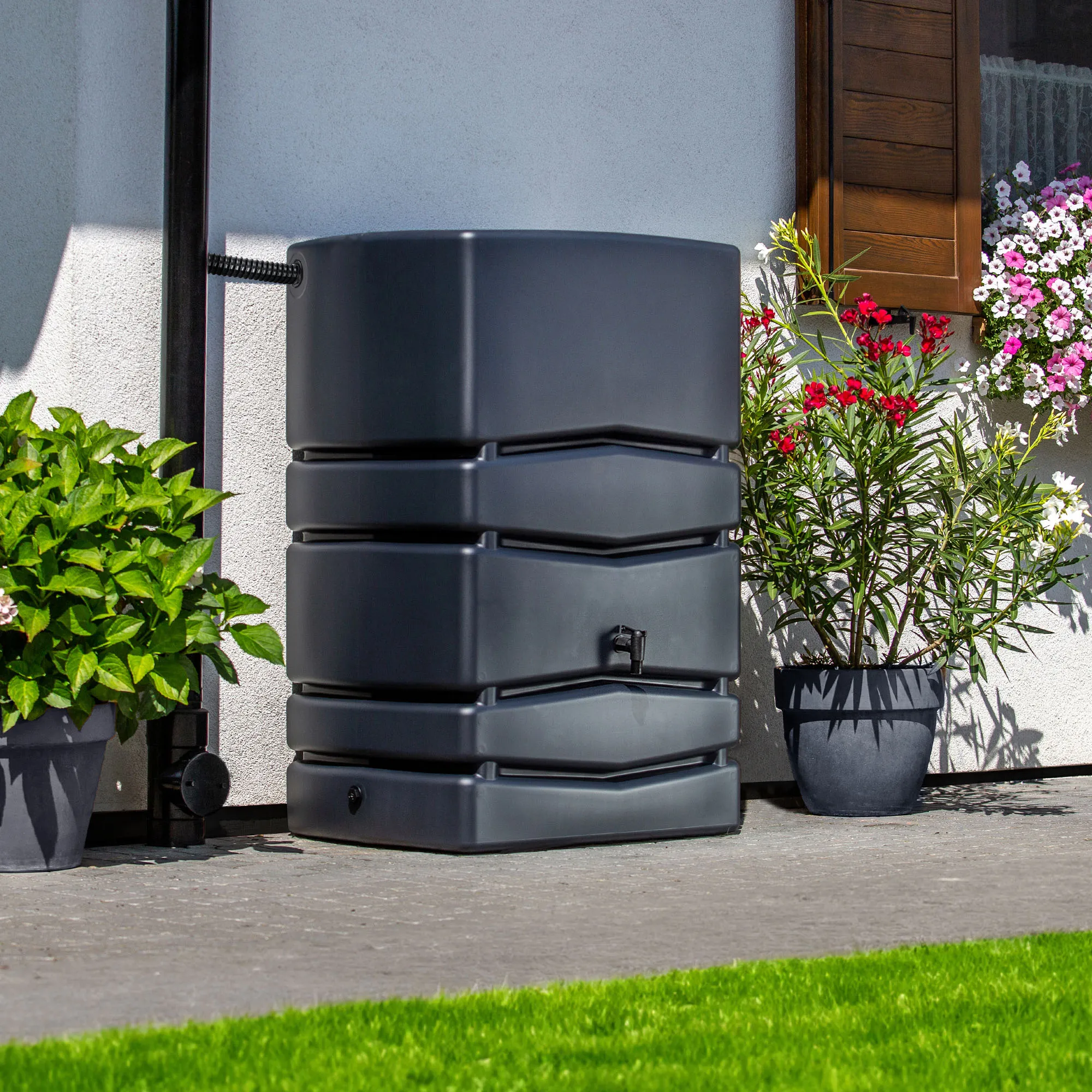 Asolo 450 l lietaus vandens bakas + prijungimo komplektas