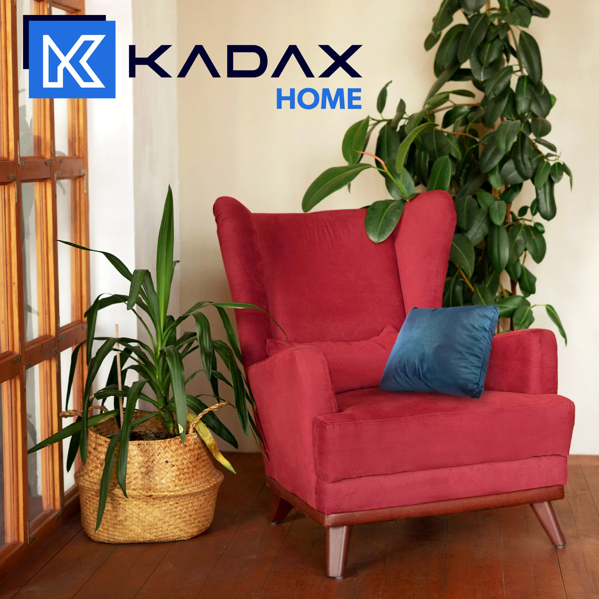 Dekoratyvinė aksominė pagalvėlė 46 x 46 cm, tamsiai mėlyna