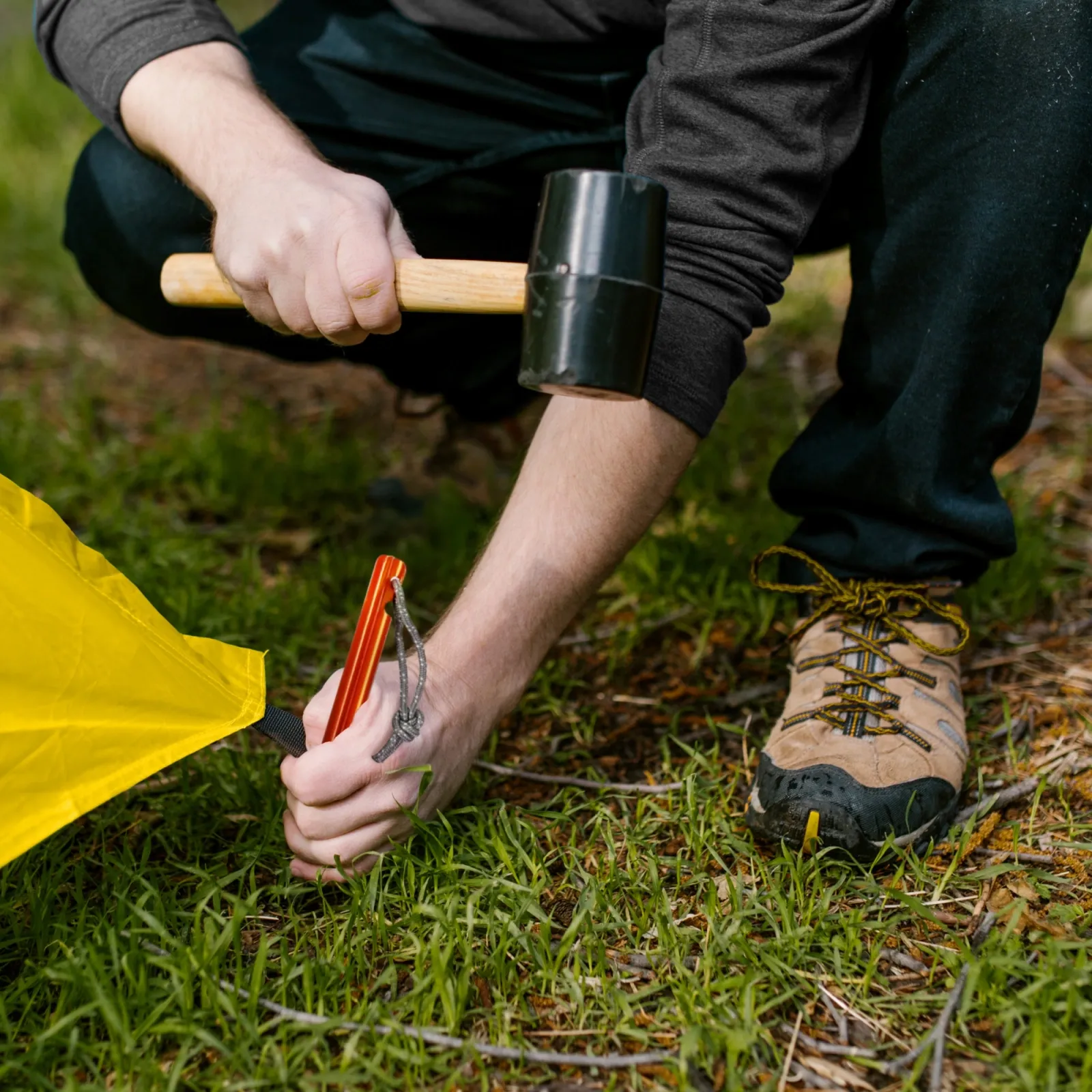 Aliuminio palapinės kuoliukų rinkinys 15 cm 10 vnt. - trikampiai