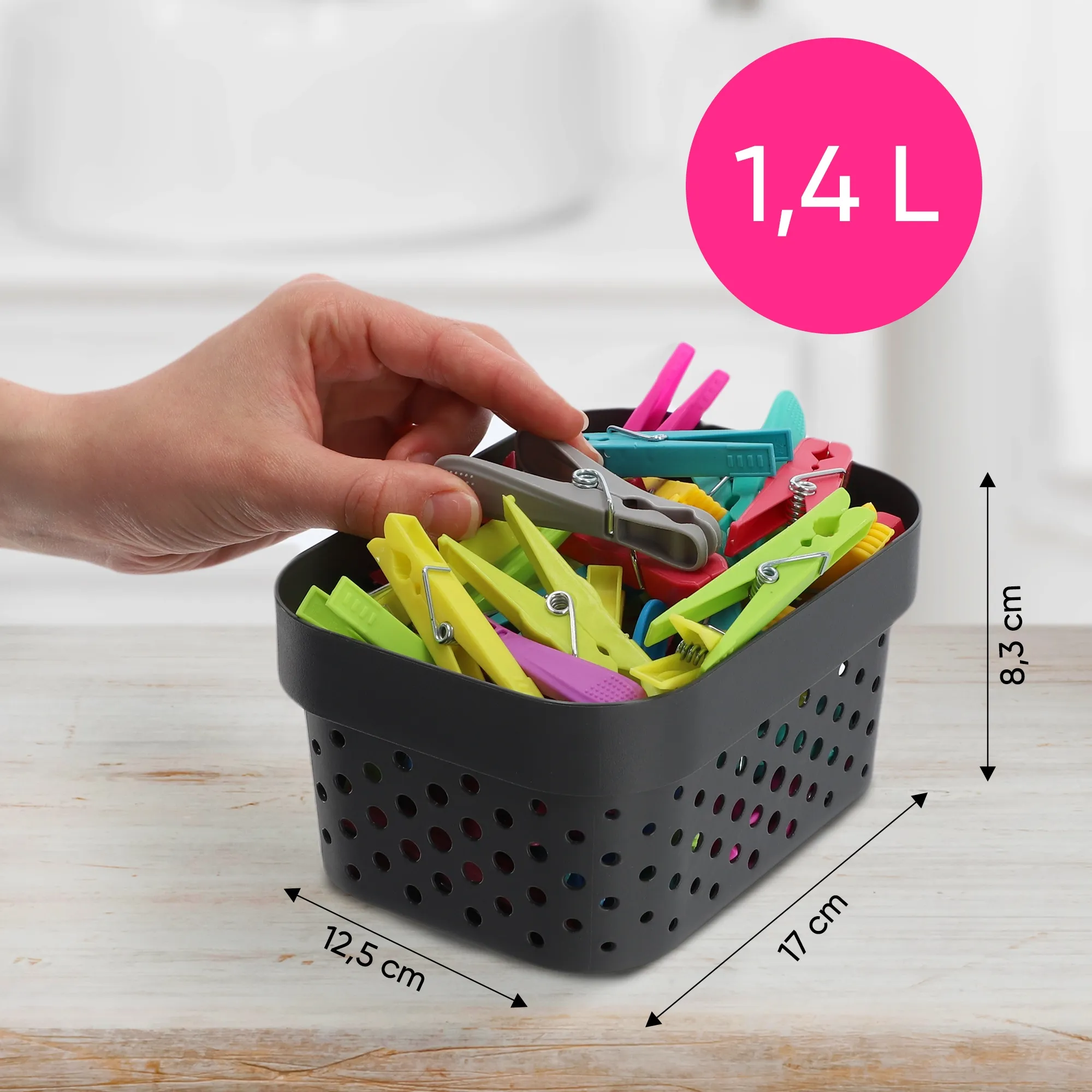 „Infinity Recycled“ 1,4 l talpos butelis, tamsiai pilkas