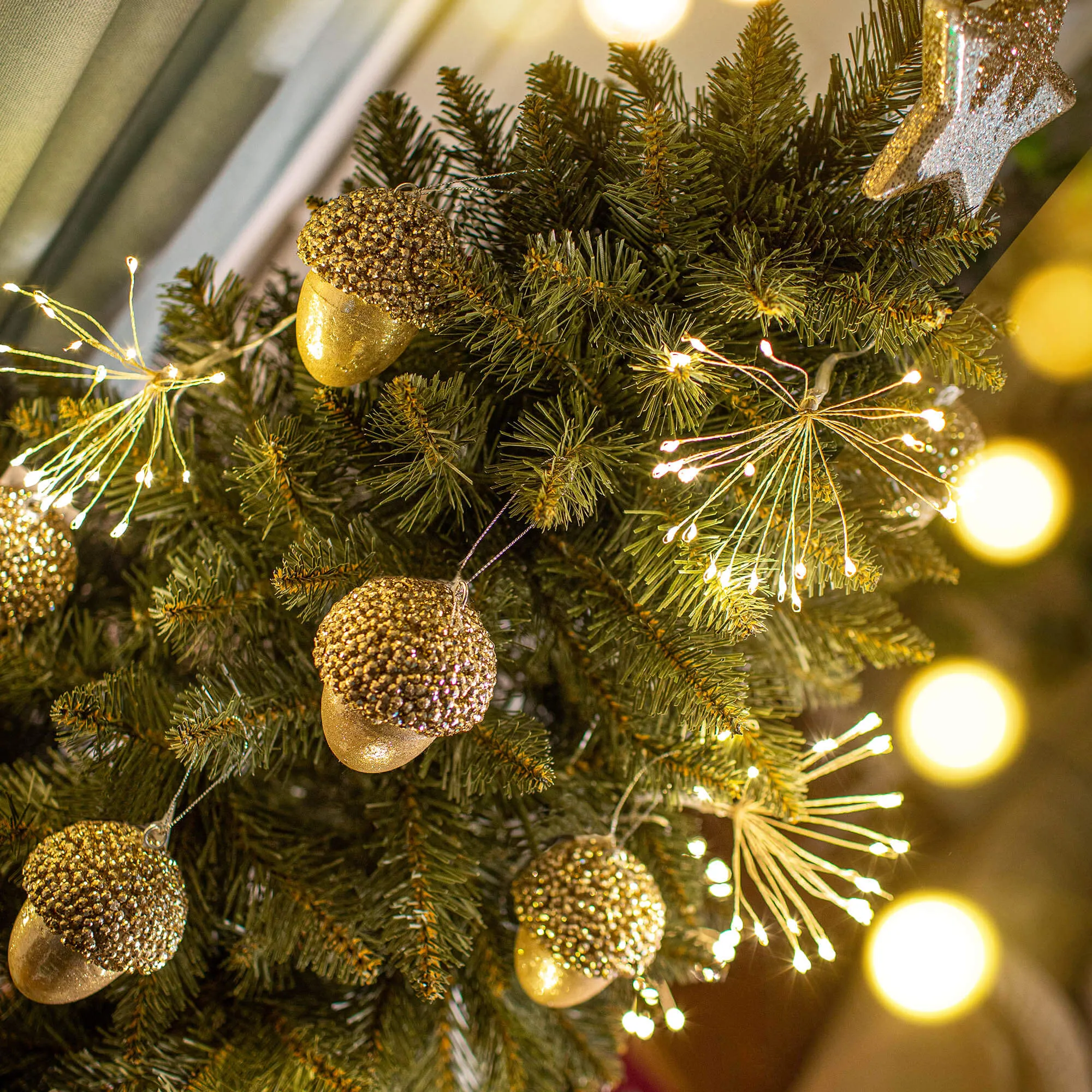 Dirbtinė Kalėdų eglutė ant eglės kamieno Mireval 160 cm