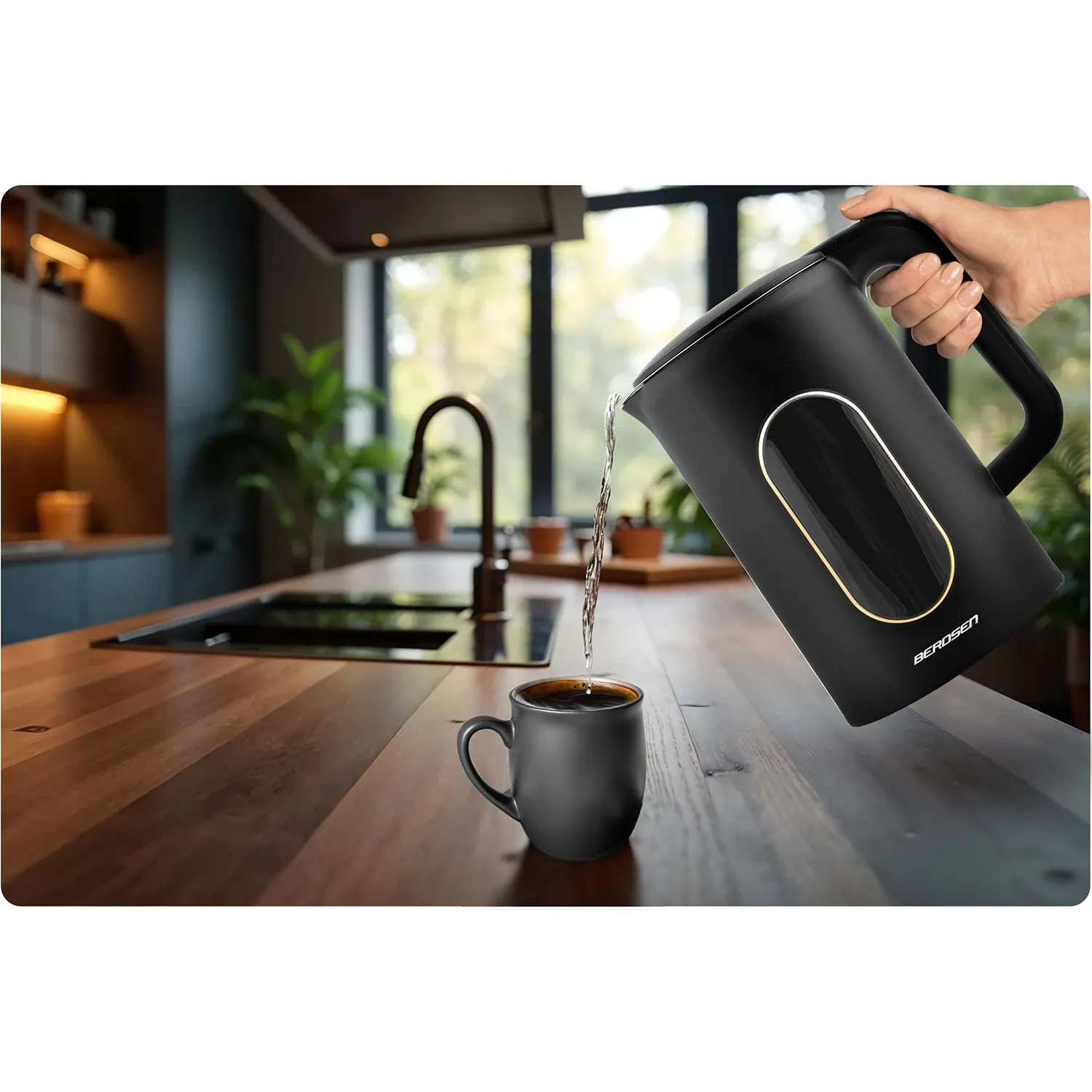 Berdsen BD-712 1,7 l elektrinis virdulys, juodos ir auksinės spalvos - nuotrauka 1
