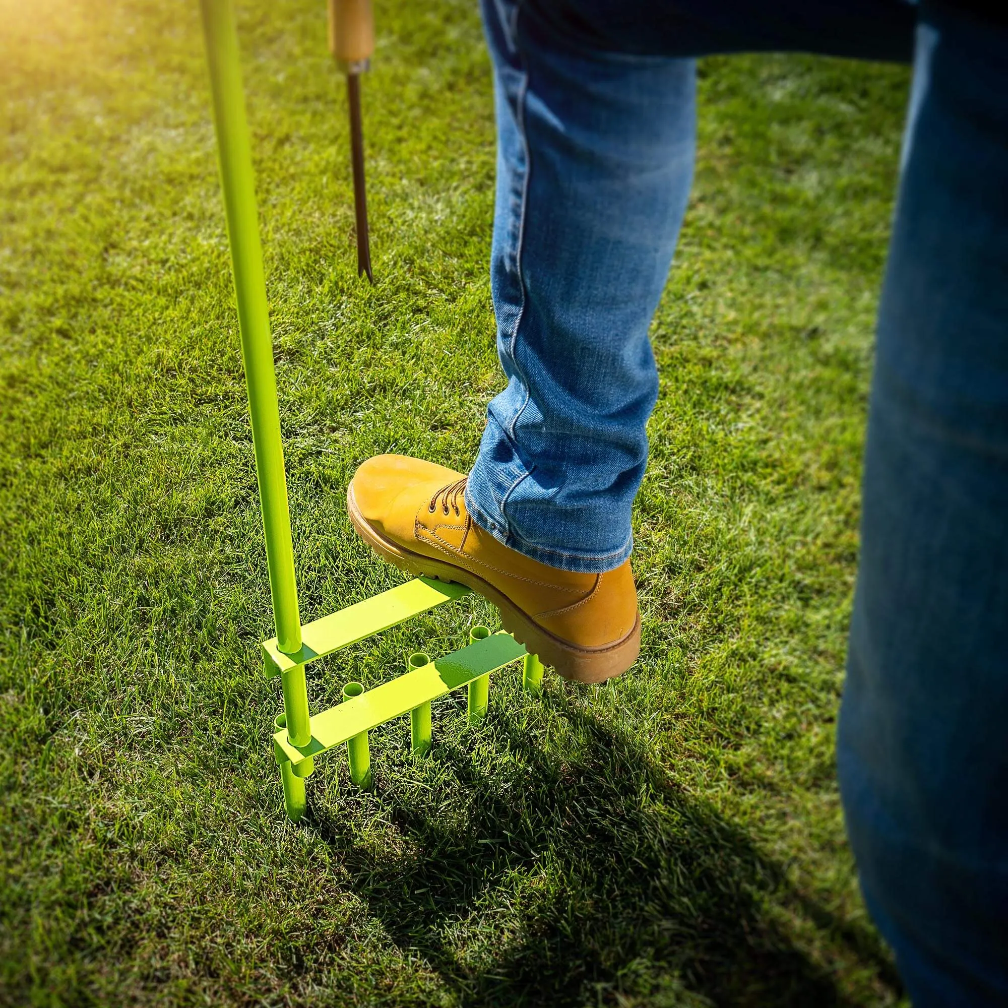 Adum rankinis vamzdinis vejos aeratorius, 90 x 30 cm, plieno žalios spalvos