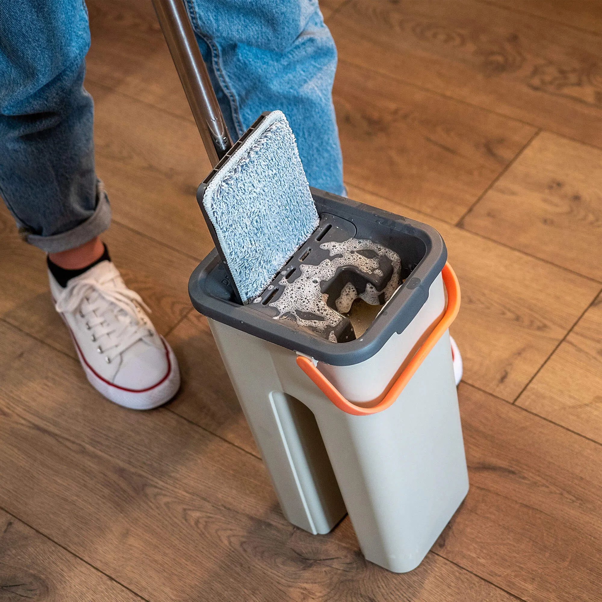 Gras plokščių grindų šluostė 135 cm