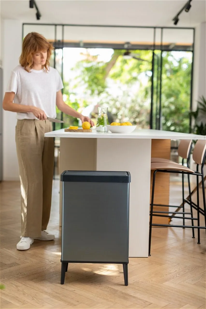 Curver Verto aukšta šiukšliadėžė, 54 l, perlinės rožinės spalvos