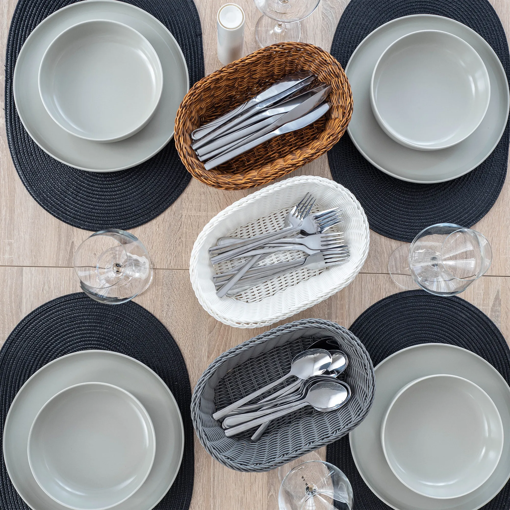 Arezzo ovalus pintas krepšelis, pilkas