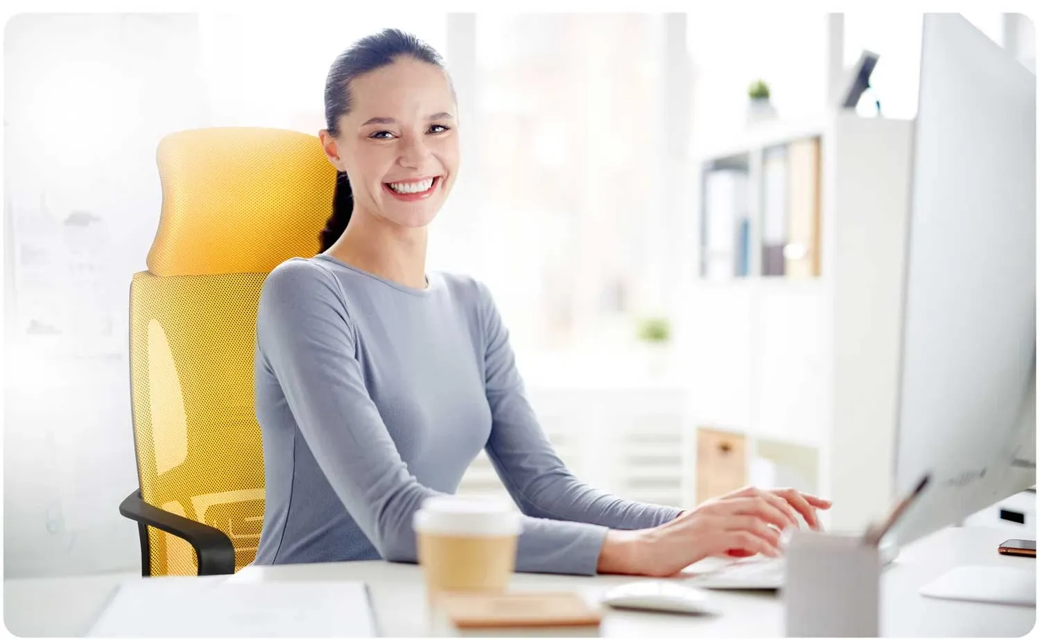 Praga mikro tinklelio biuro kėdė - geltona - nuotrauka 1