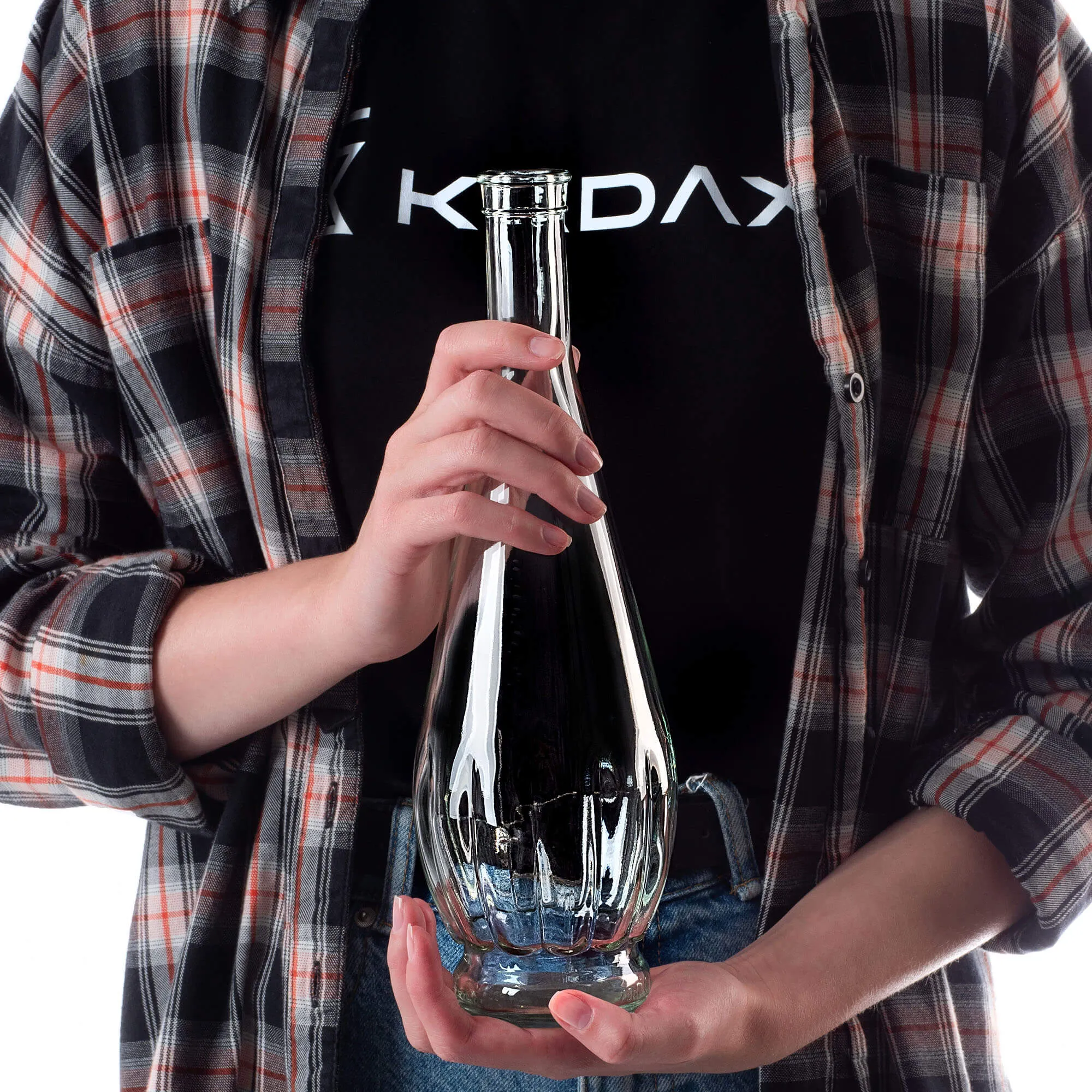Cona stiklinis tinktūros buteliukas 750 ml su sintetiniu kamščiu 1 vnt.