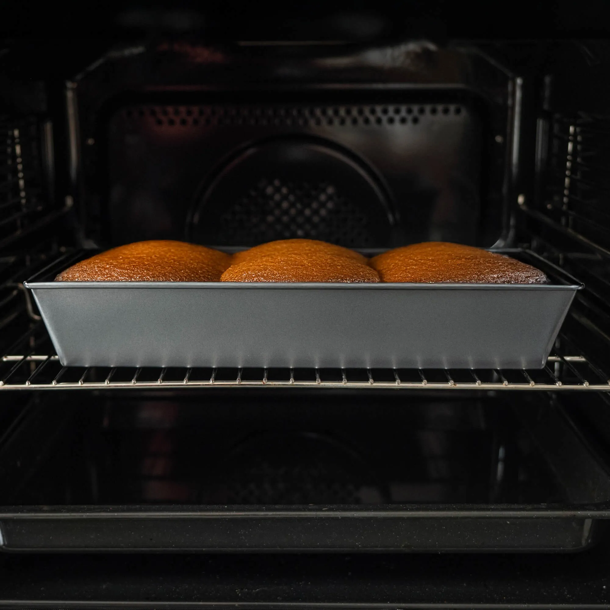 Arsita kepimo skarda su nepridegančia danga, 34 x 24 cm