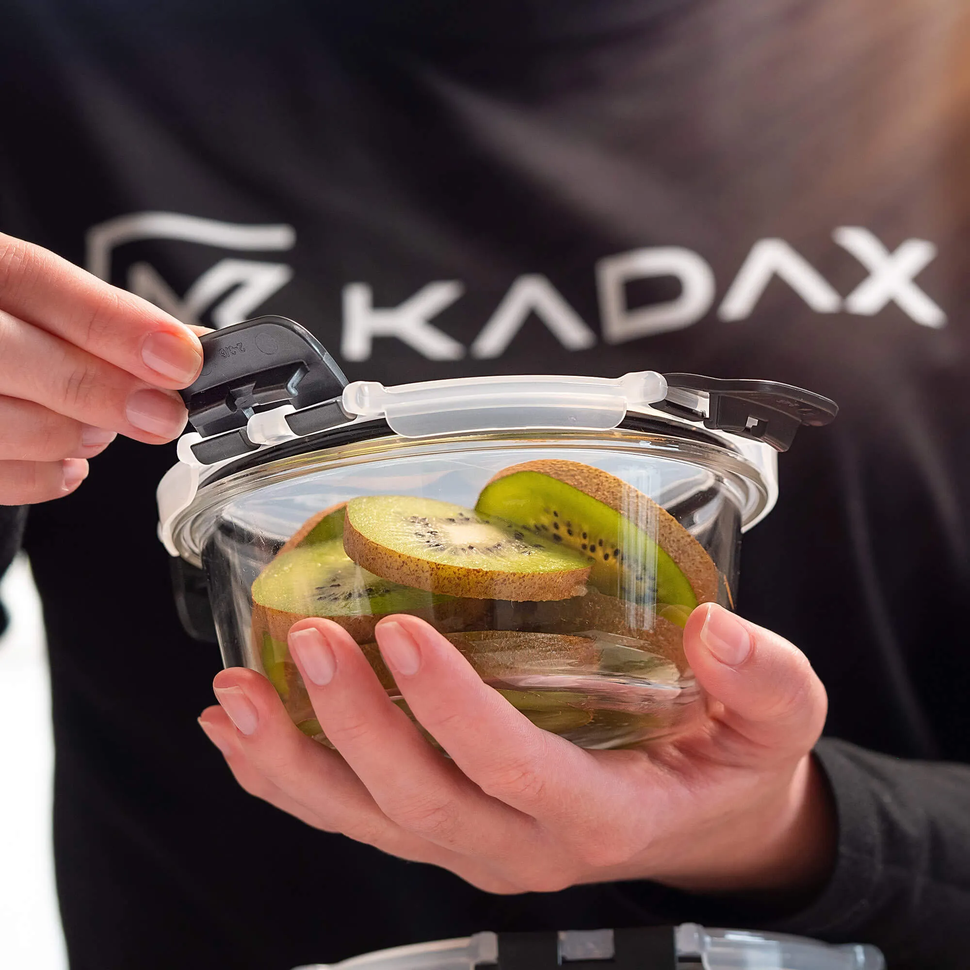 12 juodų Termoli stiklinių indelių su dangteliais rinkinys