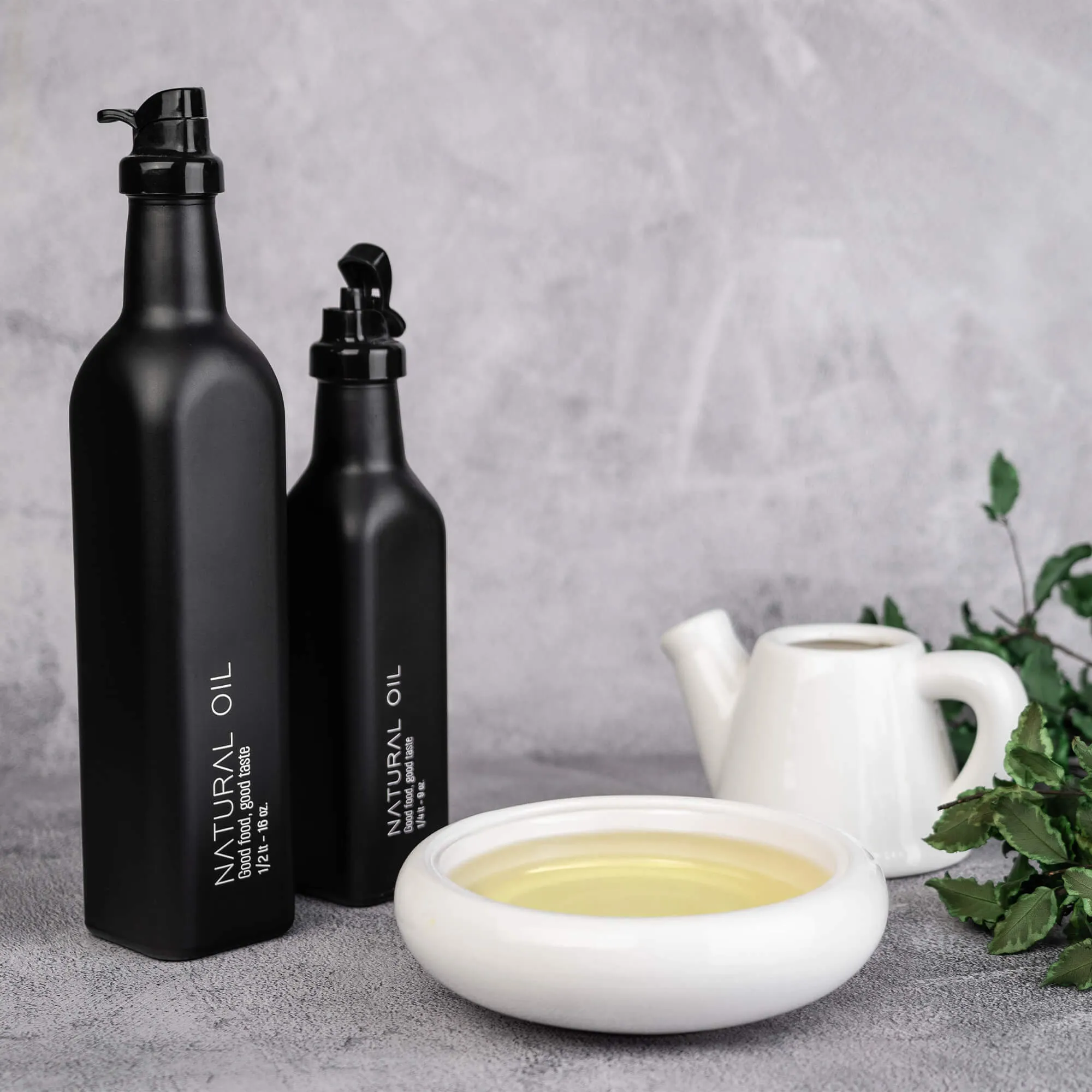 Setri alyvuogių aliejaus buteliai 0,25 l + 0,5 l, juodi, 2 vnt.