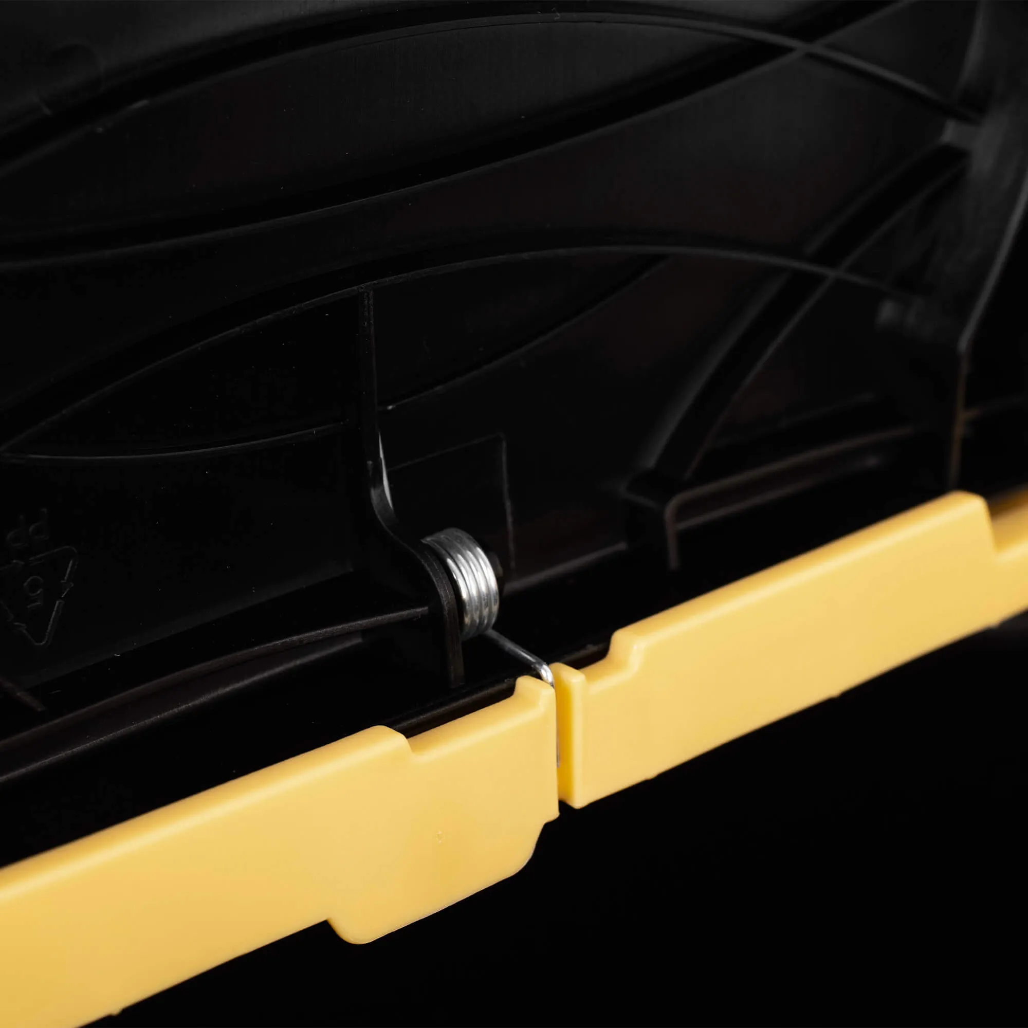 Aumoy 40L dviguba šiukšliadėžė, juoda ir geltona