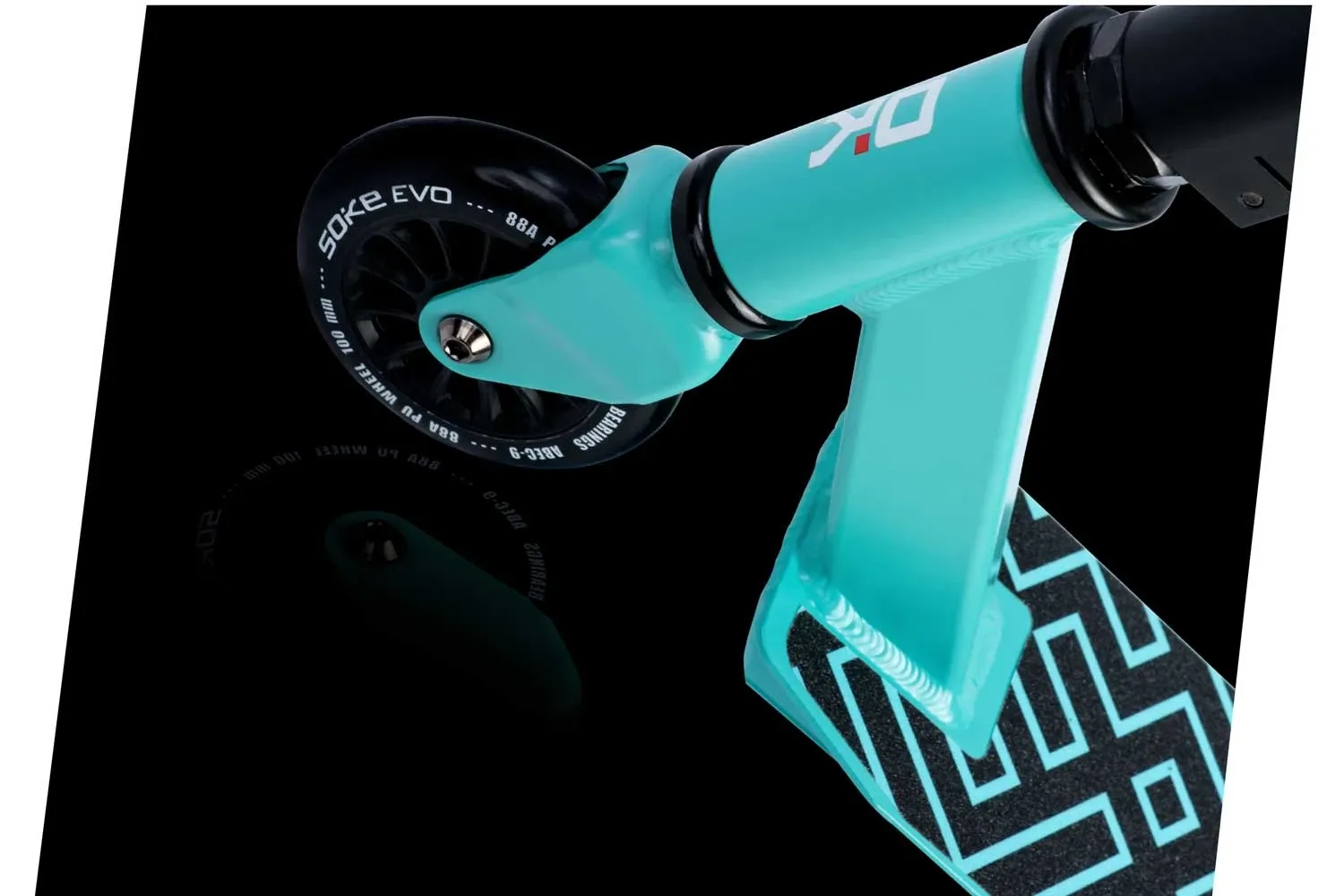 SOKE EVO šviesiai mėlynas triukų paspirtukas - nuotrauka 1