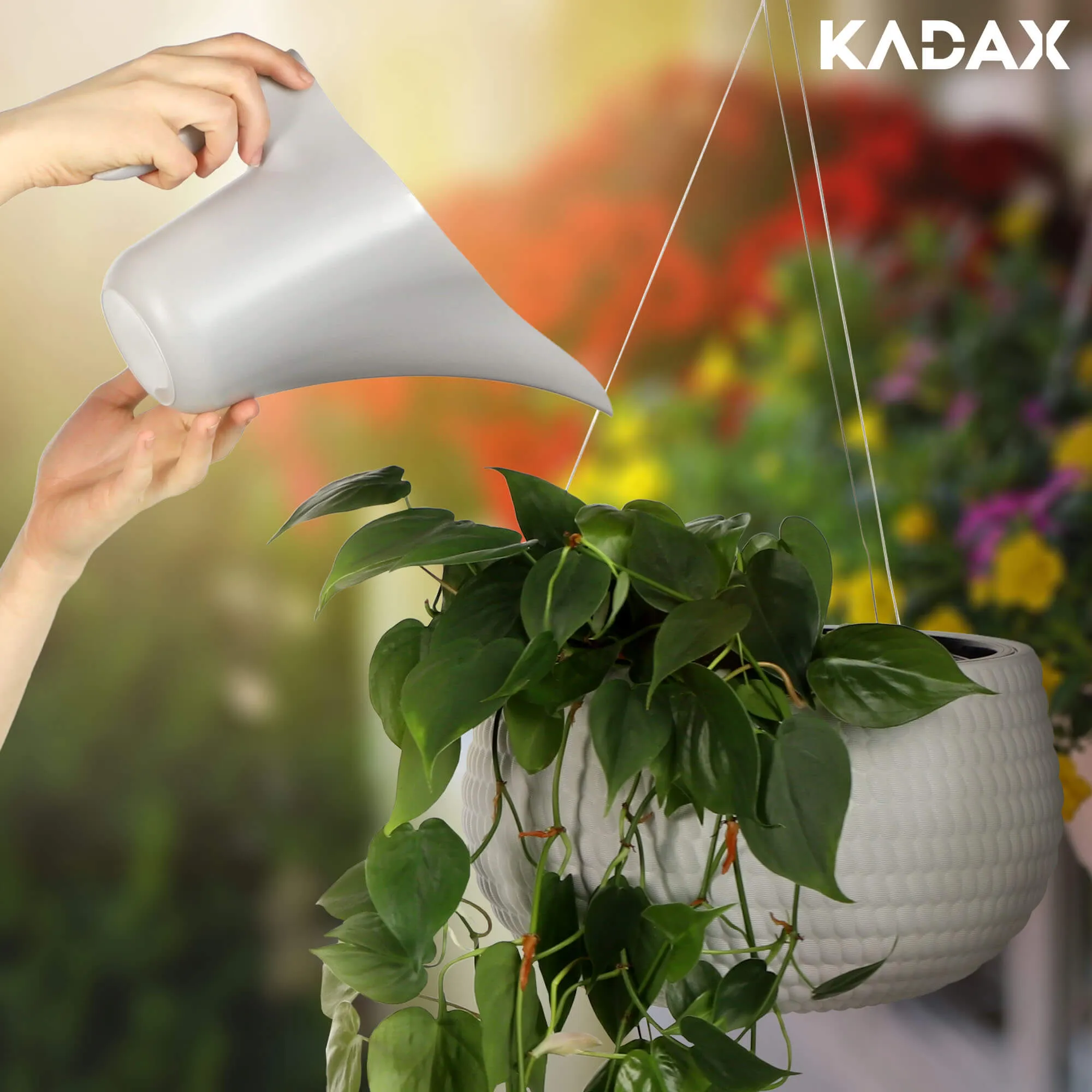 Pakabinamas rutulinis vazonas su įdėklu Serro 29 cm